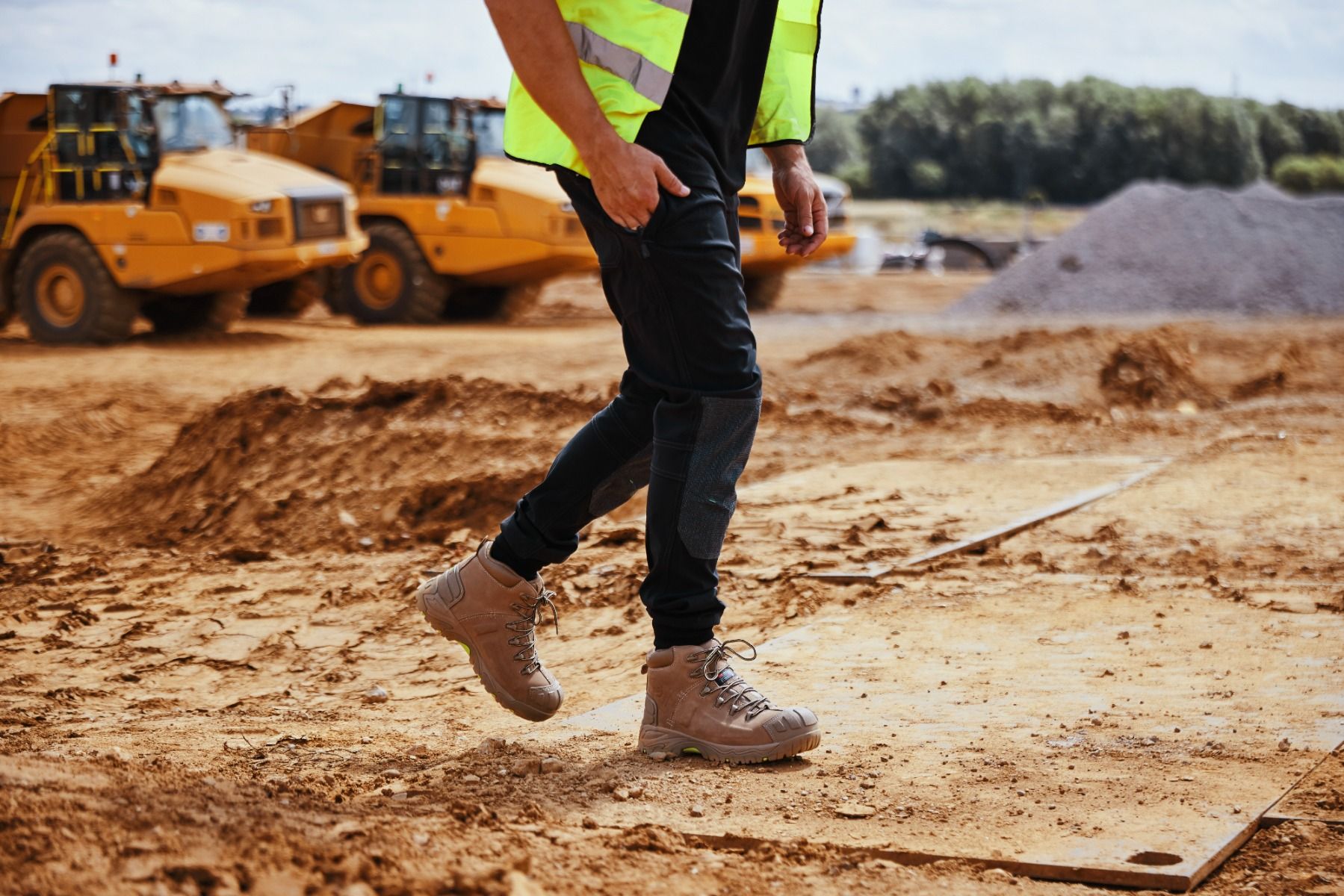 Mercury Non-Metallic Waterproof Safety Boot - Hi-Vis Trousers