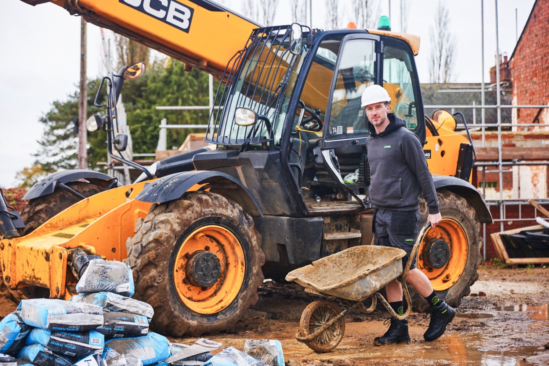 Edmonton Leather Safety Boot - Hi-Vis Trousers